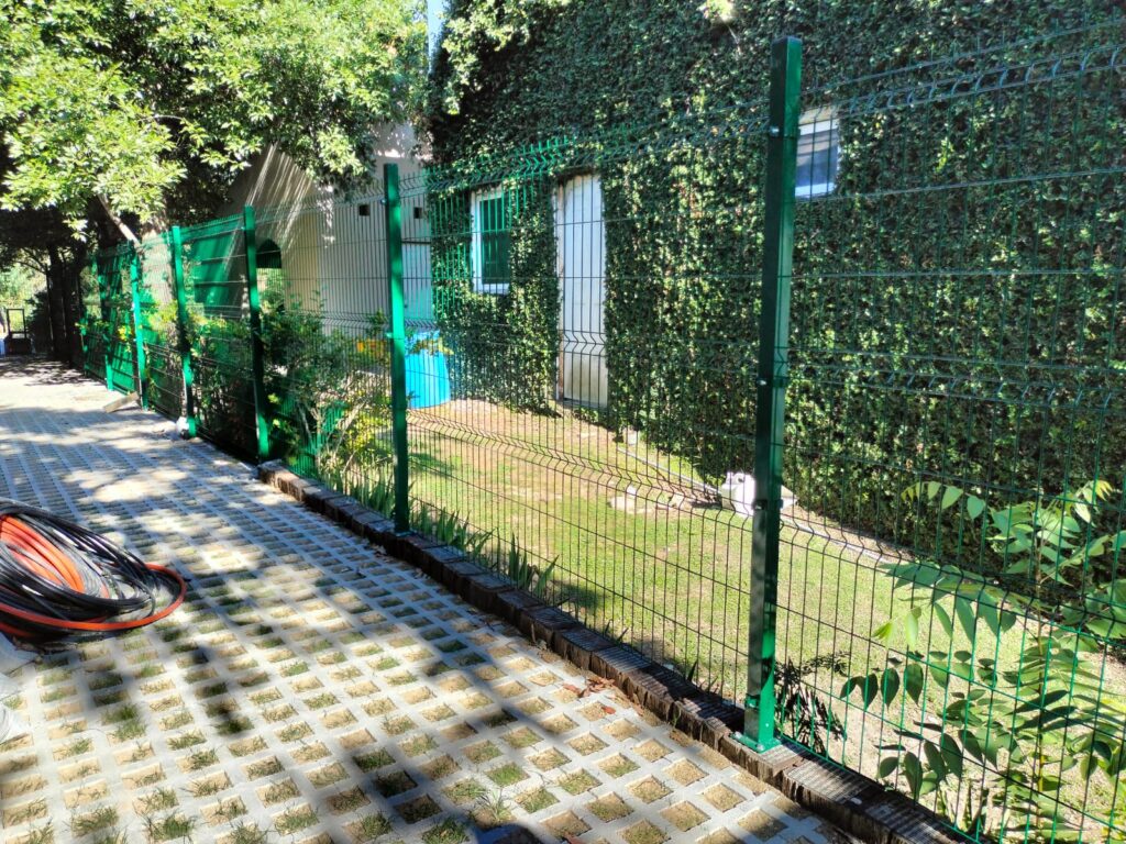 reja-arquitectonica-verde-jardin-2m-securimetal